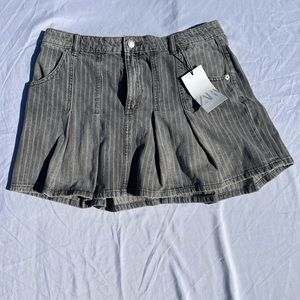 Zara Gray Pleated Denim Skirt